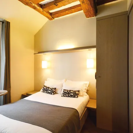 Des Princes Hotel 2*