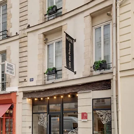 Hotel Des Princes 2*